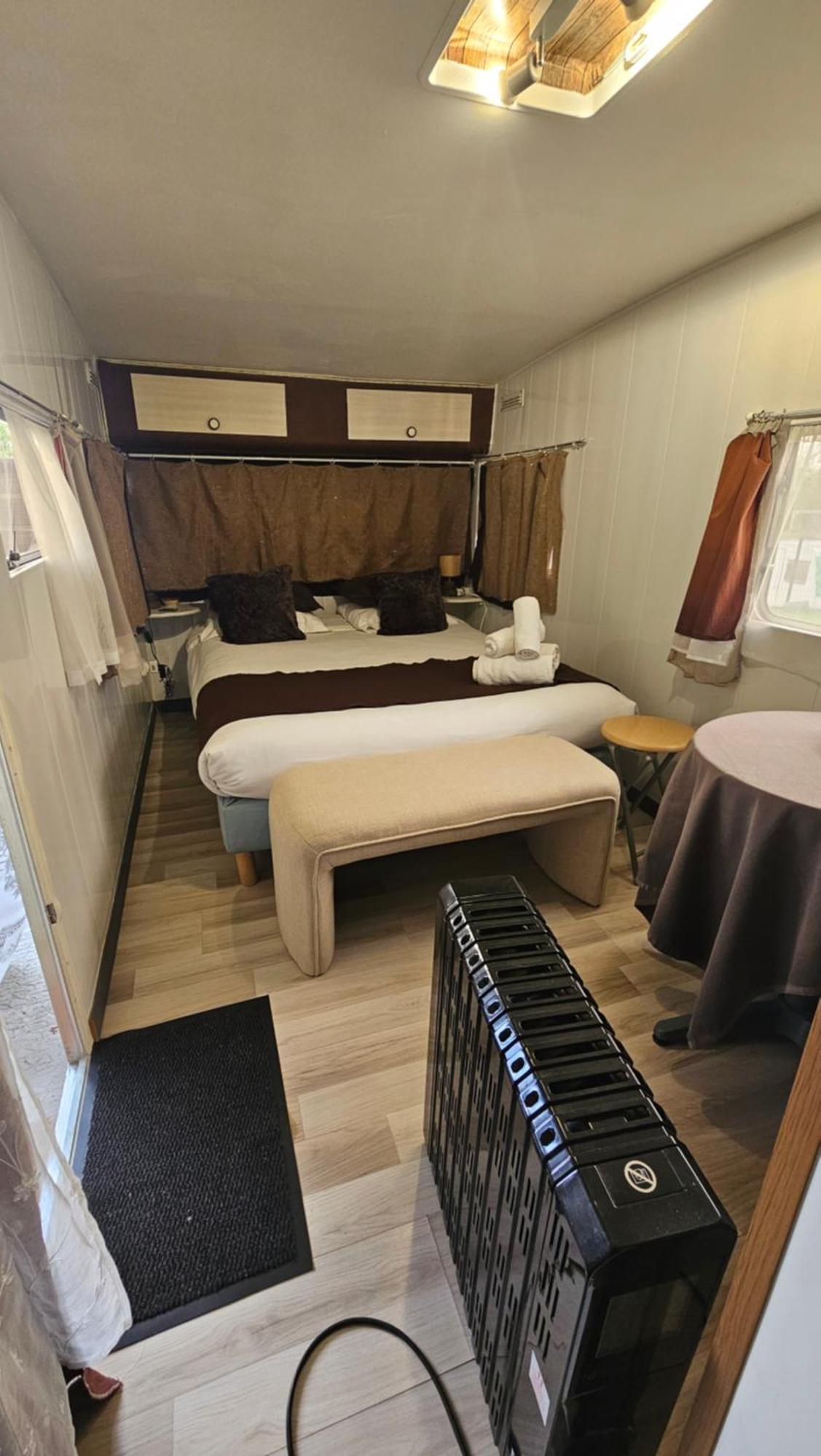 Bed and Breakfast Esprit Etape Saint-Barthelemy-de-Vals Экстерьер фото